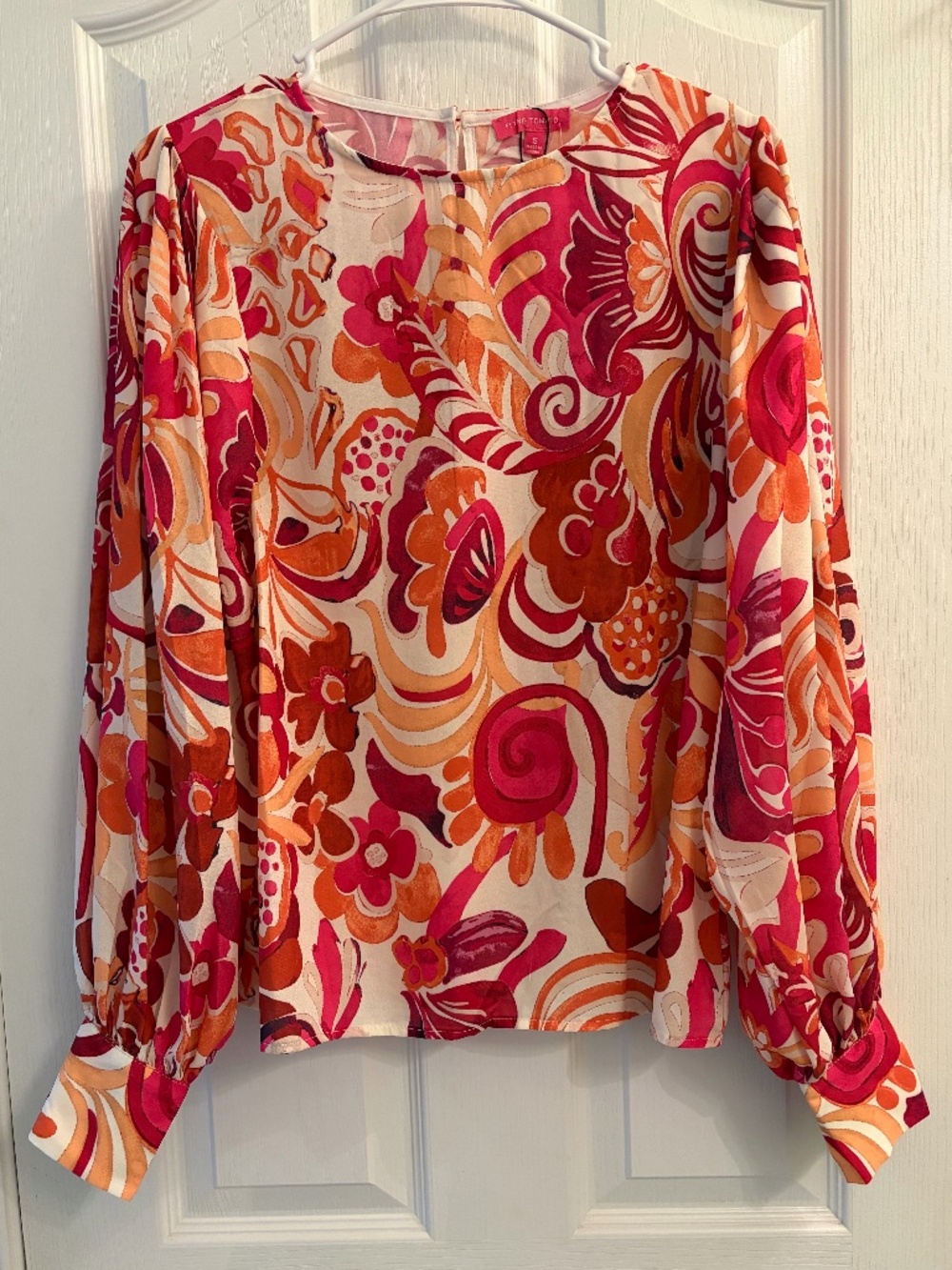 Flying Tomato Billowing Gathered Sleeve Blouse with Jewel Neckline XS